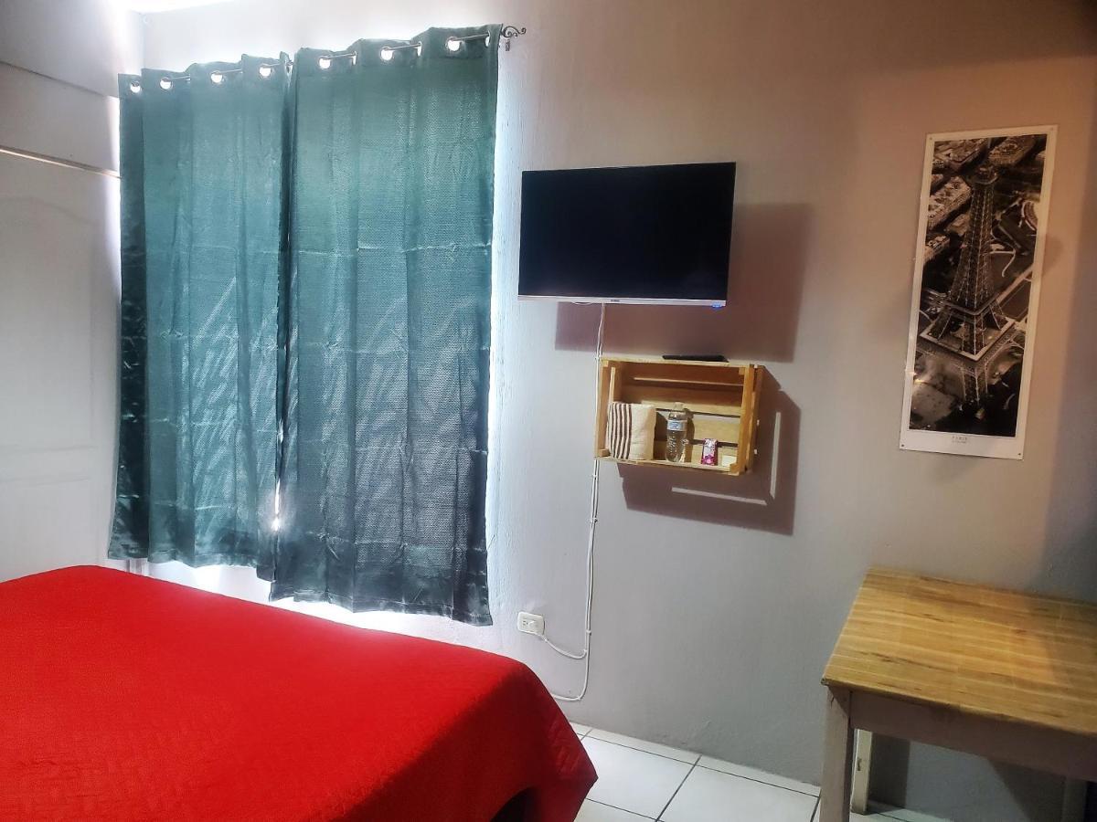 Hostal De Lucca Guatemala Dış mekan fotoğraf