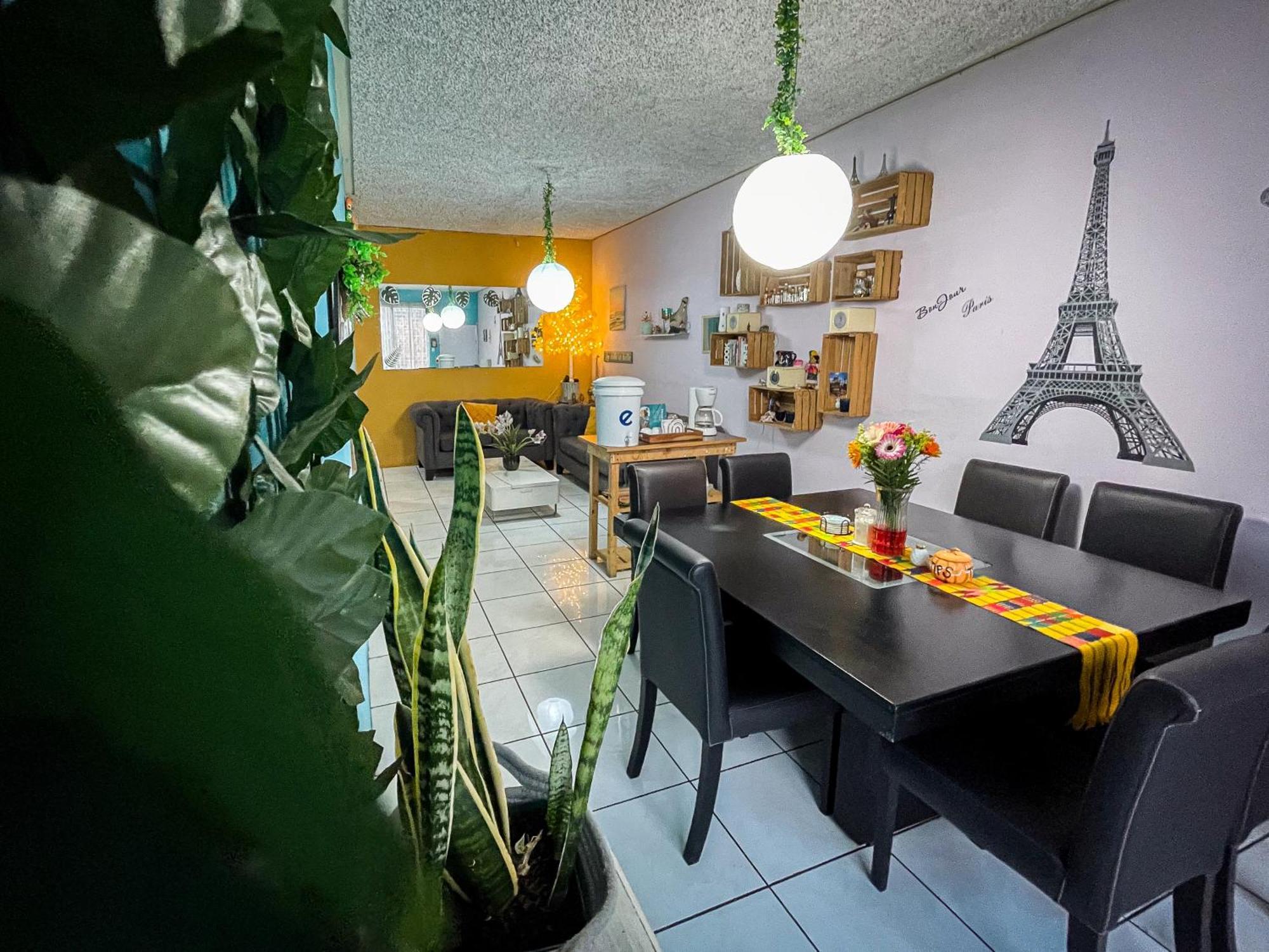 Hostal De Lucca Guatemala Dış mekan fotoğraf